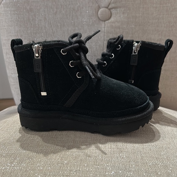 UGG toddler boots - brand new!! - Picture 4 of 4